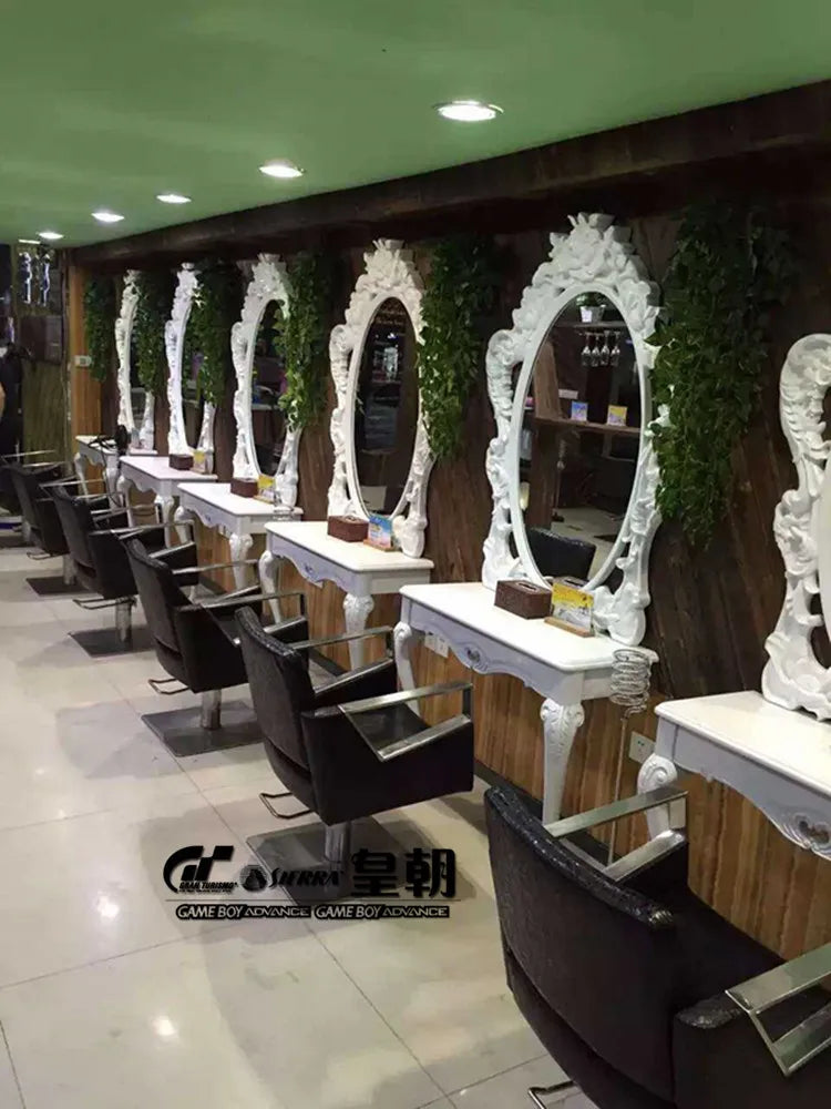 European high-grade hairdressing mirror. Hair salons haircut jingyi.. Beauty salon jingyi