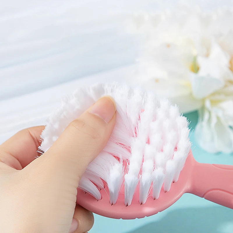 Baby Comb Hair Removal Brush Newborn Boys and Girls Baby Shampoo Soft Brush Suitable for 0-3 Years Old Babies